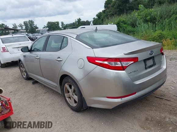 ✅ 2013 Kia Optima EX • VIN: KNAGM4AD7D5057586 • Lot: 42993608. Listed on IAAI with 112,078 mi. Free auction sales archive from the USA and detailed vehicle history report at DreamBid. Image 3.