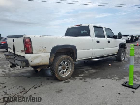 ✅ 2006 Chevrolet Silverado 2500HD LT2 • VIN: 1GCHK23U06F261402 • Лот: 68655945. Опубликован ранее на Copart с пробегом 488 767 миль. Бесплатный доступ к архиву аукционных продаж из США и подробный отчёт об истории автомобиля на DreamBid. Изображение 3.