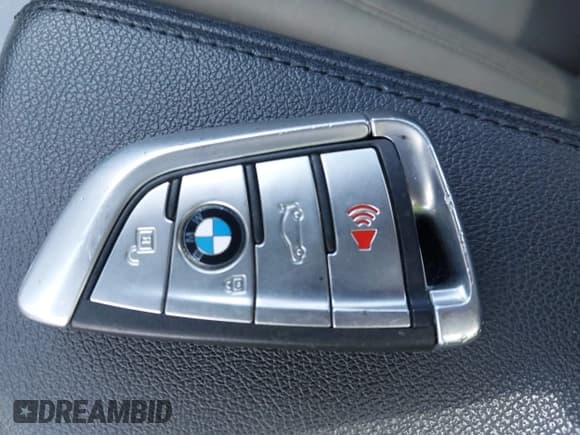 ✅ 2020 BMW 5 Series 530i xDrive • VIN: WBAJR7C00LBP96334 • Лот: 42320570. Опубликован ранее на IAAI с пробегом 110 893 миль. Бесплатный доступ к архиву аукционных продаж из США и подробный отчёт об истории автомобиля на DreamBid. Изображение 11.