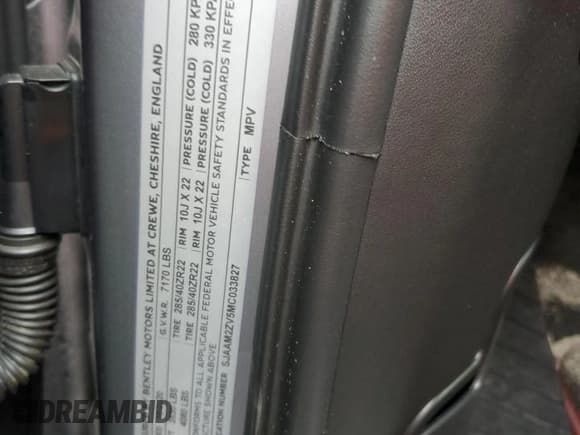 ✅ 2021 Bentley Bentayga V8 • VIN: SJAAM2ZV5MC033827 • Lot: 75244994. Listed on Copart with 16,527 mi. Free auction sales archive from the USA and detailed vehicle history report at DreamBid. Image 14.