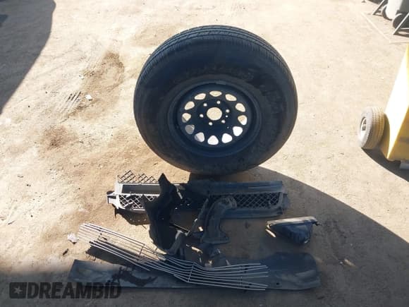 ✅ 2004 Chevrolet Silverado 1500 LS • VIN: 2GCEC19V941120634 • Lot: 43609930. Listed on IAAI with 287,265 mi. Free auction sales archive from the USA and detailed vehicle history report at DreamBid. Image 12.