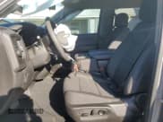 ✅ 2025 Chevrolet Silverado 1500 Custom • VIN: 3GCPABEK4SG316288 • Lot: 84471925. Wystawiony na Copart z przebiegiem 5 792 mil. Bezpłatny archiwum sprzedaży aukcyjnych z USA i szczegółowy raport historii pojazdu na DreamBid. Zdjęcie 7.