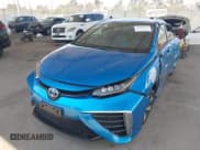 ✅ 2017 Toyota Mirai • VIN: JTDBVRBD7HA002803 • Lot: 42980237. Wystawiony na IAAI z przebiegiem 81 449 mil. Bezpłatny archiwum sprzedaży aukcyjnych z USA i szczegółowy raport historii pojazdu na DreamBid. Zdjęcie 17.