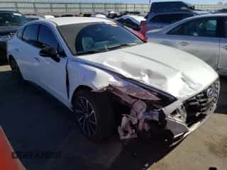 ✅ 2020 Hyundai Sonata SEL Plus • VIN: 5NPEJ4J29LH002735 • Lot: 37419903. Wystawiony na Copart z przebiegiem 67 009 mil mil. Skorzystaj z bezpłatnego archiwum sprzedaży aukcyjnych z USA i zobacz szczegółowy raport historii pojazdu na DreamBid. Zdjęcie 4.