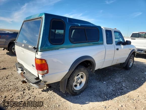 ✅ 1998 Ford Ranger XL • VIN: 1FTZR15U4WPB53169 • Lot: 89917765. Listed on Copart with 247,067 mi. Free auction sales archive from the USA and detailed vehicle history report at DreamBid. Image 3.