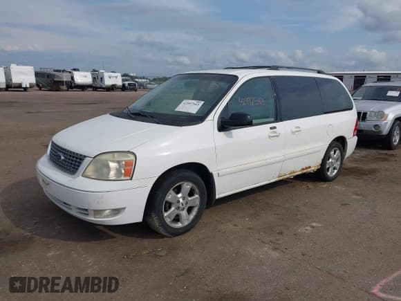 ✅ 2007 Ford Freestar SEL • VIN: 2FMZA52217BA05910 • Lot: 42997543. Wystawiony na IAAI z przebiegiem Nie podano. Bezpłatny archiwum sprzedaży aukcyjnych z USA i szczegółowy raport historii pojazdu na DreamBid. Zdjęcie 18.