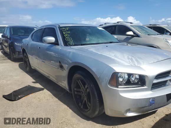 2006 Dodge Charger R/T с VIN 2B3KA53HX6H430239, выставлен на аукционе Copart как лот 75759314 с пробегом 100 804 миль миль и На запчасти • Non repairable. История ставок и продаж доступна на DreamBid. Изображение 4.