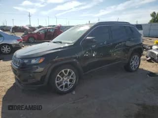 ✅ 2022 Jeep Compass Latitude Lux • VIN: 3C4NJDFB4NT196554 • Lot: 70033405. Listed on Copart with 70,481 mi. Free auction sales archive from the USA and detailed vehicle history report at DreamBid. Image 1.
