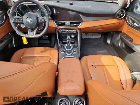 ✅ 2021 Alfa Romeo Giulia Ti • VIN: ZARFAMBN9M7649435 • Lot: 69699115. Wystawiony na Copart z przebiegiem Nie podano. Bezpłatny archiwum sprzedaży aukcyjnych z USA i szczegółowy raport historii pojazdu na DreamBid. Zdjęcie 8.