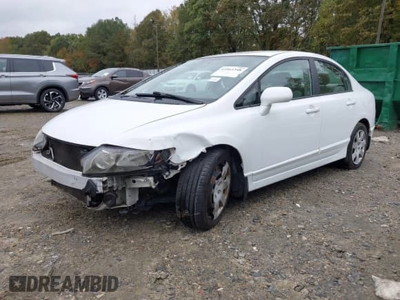 ✅ 2011 Honda Civic LX • VIN: 19XFA1F50BE037852 • Lot: 43561348. Listed on IAAI with 173,805 mi. Free auction sales archive from the USA and detailed vehicle history report at DreamBid. Image 2.