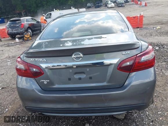 ✅ 2017 Nissan Altima SR • VIN: 1N4AL3AP9HC124955 • Lot: 42584204. Listed on IAAI with 150,268 mi. Free auction sales archive from the USA and detailed vehicle history report at DreamBid. Image 17.