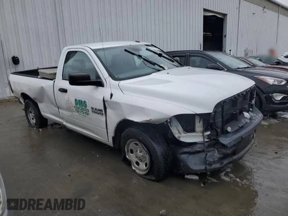 2015 Ram 1500 Tradesman with VIN 3C6JR6DG5FG540010, listed as a Copart auction lot 45151585 with 208,203 mi miles and Salvage title. Bid and sale history available at DreamBid. Image 4.