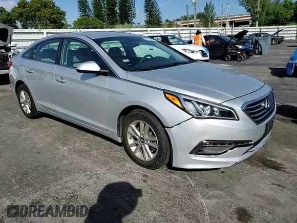 2015 Hyundai Sonata SE with VIN 5NPE24AFXFH198365, listed as a Copart auction lot 90492475 with 116,839 mi miles and Salvage title. Bid and sale history available at DreamBid. Image 13.