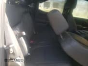 ✅ 2020 Chevrolet Silverado 1500 LT Trail Boss • VIN: 1GCPYFED4LZ327698 • Lot: 68046414. Wystawiony na Copart z przebiegiem 74 438 mil. Bezpłatny archiwum sprzedaży aukcyjnych z USA i szczegółowy raport historii pojazdu na DreamBid. Zdjęcie 10.