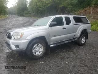 ✅ 2013 Toyota Tacoma • VIN: 5TFUX4EN0DX019900 • Lot: 69437205. Listed on Copart with 137,506 mi. Free auction sales archive from the USA and detailed vehicle history report at DreamBid. Image 1.