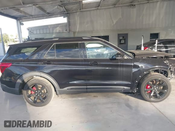 ✅ 2020 Ford Explorer ST • VIN: 1FM5K8GC3LGA88354 • Lot: 43624871. Listed on IAAI with 33,006 mi. Free auction sales archive from the USA and detailed vehicle history report at DreamBid. Image 14.