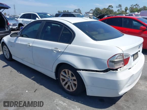 ✅ 2007 BMW 3 Series 328i • VIN: WBAVC53587FZ78266 • Lot: 42508267. Listed on IAAI with 138,366 mi. Free auction sales archive from the USA and detailed vehicle history report at DreamBid. Image 3.