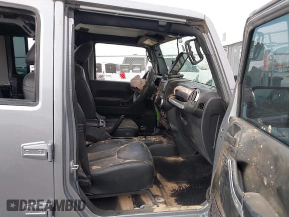 ✅ 2017 Jeep Wrangler Unlimited Rubicon • VIN: 1C4BJWFGXHL701569 • Lot: 41567344. Wystawiony na IAAI z przebiegiem 57 754 mil. Bezpłatny archiwum sprzedaży aukcyjnych z USA i szczegółowy raport historii pojazdu na DreamBid. Zdjęcie 5.