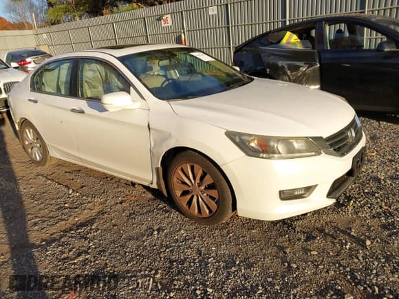 ✅ 2015 Honda Accord EX-L • VIN: 1HGCR2F81FA155382 • Lot: 43604457. Listed on IAAI with 96,419 mi. Free auction sales archive from the USA and detailed vehicle history report at DreamBid. Image 1.