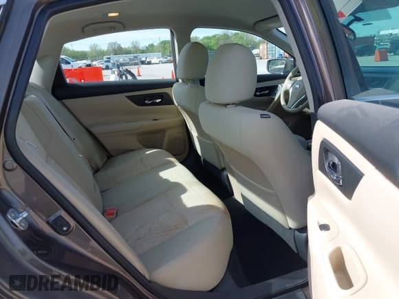 ✅ 2016 Nissan Altima S • VIN: 1N4AL3AP5GC114339 • Лот: 42080148. Опубликован ранее на IAAI с пробегом 141 247 миль. Бесплатный доступ к архиву аукционных продаж из США и подробный отчёт об истории автомобиля на DreamBid. Изображение 8.