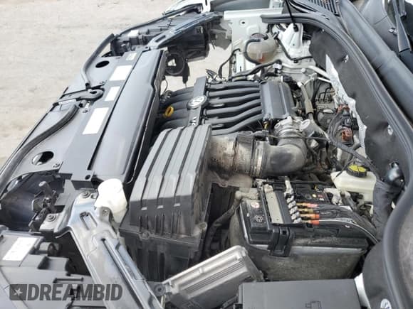 ✅ 2022 Volkswagen Atlas SE • VIN: 1V2WR2CA6NC544975 • Lot: 68866845. Wystawiony na Copart z przebiegiem 42 210 mil. Bezpłatny archiwum sprzedaży aukcyjnych z USA i szczegółowy raport historii pojazdu na DreamBid. Zdjęcie 13.