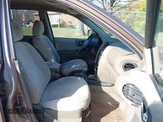 ✅ 2005 Hyundai Santa Fe GLS • VIN: KM8SC13D15U013890 • Лот: 41917783. Размещён на IAAI с пробегом 227 891 миль миль. Получите бесплатный доступ к архиву аукционных продаж из США и посмотрите подробный отчёт об истории автомобиля на DreamBid. Изображение 5.