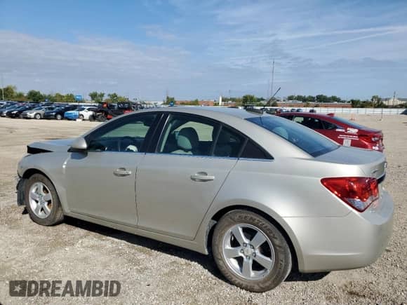 2016 Chevrolet Cruze LT z VIN 1G1PE5SB5G7123105, wystawiony jako Copart lot #81437125 z przebiegiem 105 530 mil mil oraz Szkoda całkowita • Salvage title. Historia ofert i sprzedaży dostępna na DreamBid. Obrazek 2.