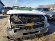 ✅ 2012 Chevrolet Silverado 2500HD Work Truck • VIN: 1GC0KVC85CZ146368 • Lot: 47128335. Wystawiony na Copart z przebiegiem 146 325 mil. Bezpłatny archiwum sprzedaży aukcyjnych z USA i szczegółowy raport historii pojazdu na DreamBid. Zdjęcie 5.