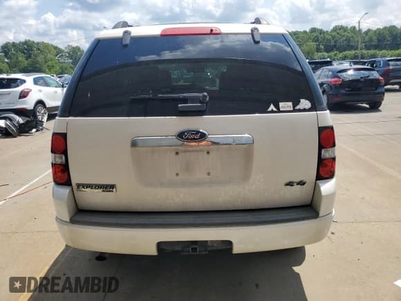 ✅ 2010 Ford Explorer Limited • VIN: 1FMEU7FE2AUA03672 • Lot: 68385915. Wystawiony na Copart z przebiegiem 192 142 mil. Bezpłatny archiwum sprzedaży aukcyjnych z USA i szczegółowy raport historii pojazdu na DreamBid. Zdjęcie 6.