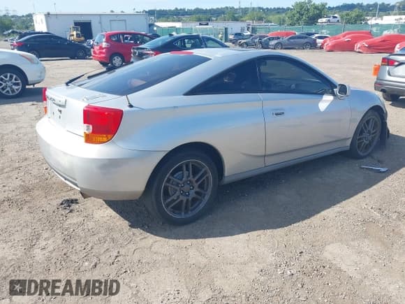 ✅ 2001 Toyota Celica GT • VIN: JTDDR32T310072876 • Lot: 43022066. Listed on IAAI with 276,336 mi. Free auction sales archive from the USA and detailed vehicle history report at DreamBid. Image 4.
