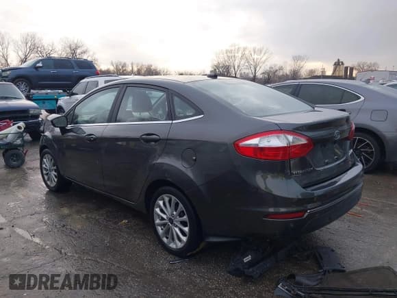 ✅ 2018 Ford Fiesta Titanium • VIN: 3FADP4CJ8JM117662 • Lot: 41199756. Listed on IAAI with 101,625 mi. Free auction sales archive from the USA and detailed vehicle history report at DreamBid. Image 3.