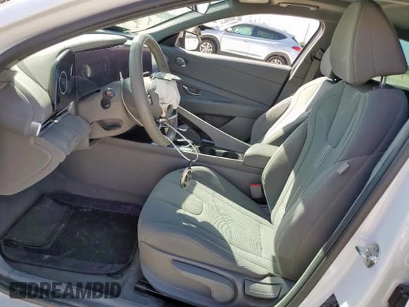✅ 2024 Hyundai Elantra SEL • VIN: KMHLS4DG9RU742274 • Lot: 66898565. Listed on Copart with 31,596 mi. Free auction sales archive from the USA and detailed vehicle history report at DreamBid. Image 7.