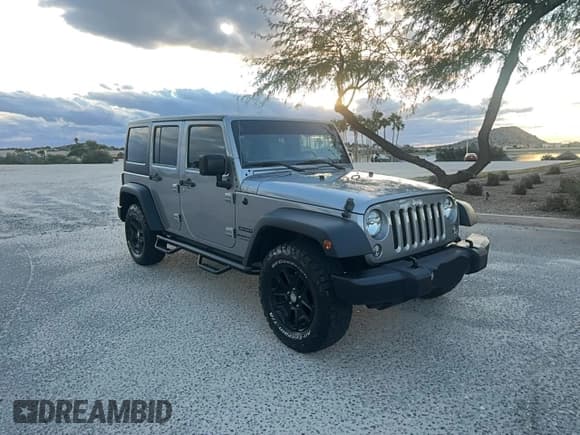 ✅ 2018 Jeep Wrangler Unlimited Freedom • VIN: 1C4BJWDG4JL901095 • Lot: 92758135. Listed on Copart with 116,123 mi. Free auction sales archive from the USA and detailed vehicle history report at DreamBid. Image 1.