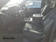 ✅ 2008 Chevrolet Silverado 2500HD 1LT • VIN: 1GCHK29K38E175855 • Lot: 71633335. Wystawiony na Copart z przebiegiem 94 480 mil. Bezpłatny archiwum sprzedaży aukcyjnych z USA i szczegółowy raport historii pojazdu na DreamBid. Zdjęcie 7.