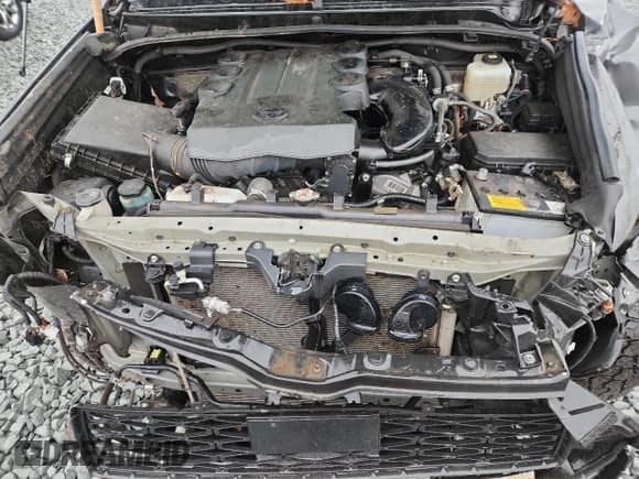 ✅ 2021 Toyota 4Runner TRD Off Road Premium • VIN: JTERU5JR4M5859814 • Lot: 93304865. Listed on Copart with 76,117 mi. Free auction sales archive from the USA and detailed vehicle history report at DreamBid. Image 12.