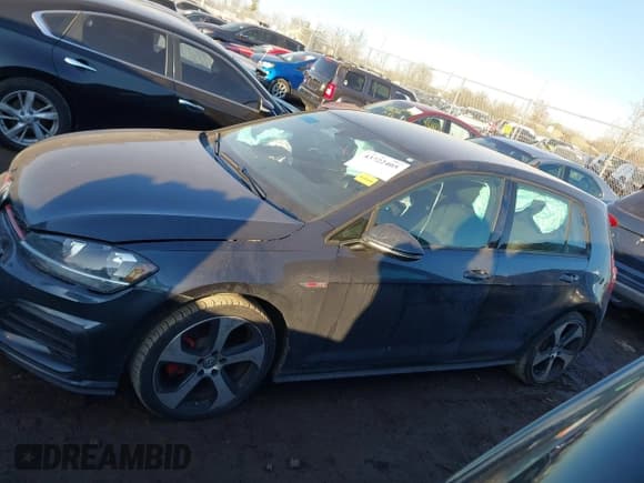 ✅ 2018 Volkswagen Golf GTI S • VIN: 3VW447AU1JM294021 • Lot: 43722405. Listed on IAAI with 76,656 mi. Free auction sales archive from the USA and detailed vehicle history report at DreamBid. Image 14.