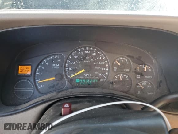 ✅ 2002 Chevrolet Suburban Z71 • VIN: 3GNFK16T12G256875 • Лот: 87745445. Опубликован ранее на Copart с пробегом 294 778 миль. Бесплатный доступ к архиву аукционных продаж из США и подробный отчёт об истории автомобиля на DreamBid. Изображение 9.