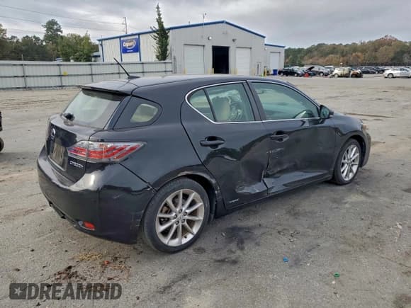 ✅ 2013 Lexus CT 200h • VIN: JTHKD5BH8D2152923 • Lot: 93458255. Listed on Copart with 145,571 mi. Free auction sales archive from the USA and detailed vehicle history report at DreamBid. Image 3.