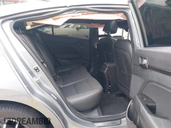 ✅ 2019 Hyundai Elantra Sport • VIN: KMHD04LB4KU820160 • Lot: 43299567. Listed on IAAI with 80,482 mi. Free auction sales archive from the USA and detailed vehicle history report at DreamBid. Image 8.