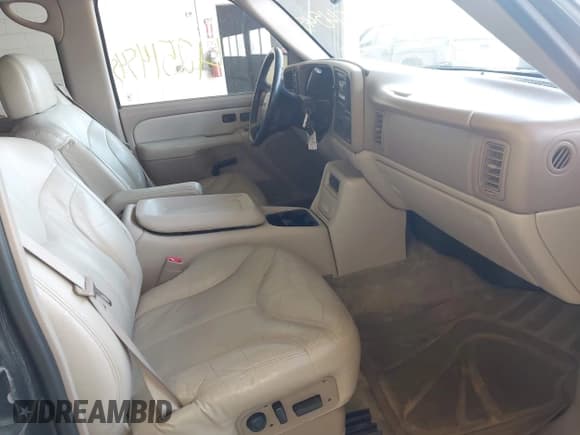 ✅ 2002 GMC Yukon XL SLT • VIN: 3GKFK16Z32G244339 • Лот: 42514545. Опубликован ранее на IAAI с пробегом 188 846 миль. Бесплатный доступ к архиву аукционных продаж из США и подробный отчёт об истории автомобиля на DreamBid. Изображение 5.