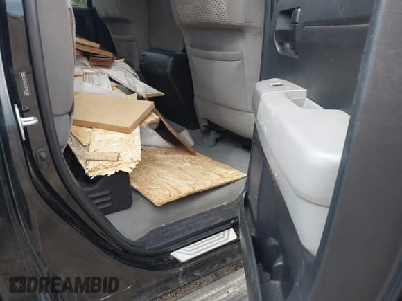 ✅ 2007 Toyota Tundra SR5 • VIN: 5TFRV54157X025180 • Lot: 42928268. Wystawiony na IAAI z przebiegiem 210 807 mil. Bezpłatny archiwum sprzedaży aukcyjnych z USA i szczegółowy raport historii pojazdu na DreamBid. Zdjęcie 8.