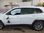 ✅ 2020 Jeep Cherokee Altitude • VIN: 1C4PJMLN6LD647106 • Lot: 41406440. Wystawiony na IAAI z przebiegiem 58 788 mil. Bezpłatny archiwum sprzedaży aukcyjnych z USA i szczegółowy raport historii pojazdu na DreamBid. Zdjęcie 15.