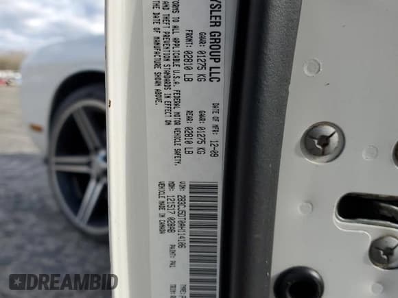 ✅ 2010 Dodge Challenger R/T Classic • VIN: 2B3CJ5DT0AH114106 • Lot: 86901404. Wystawiony na Copart z przebiegiem 141 217 mil. Bezpłatny archiwum sprzedaży aukcyjnych z USA i szczegółowy raport historii pojazdu na DreamBid. Zdjęcie 14.