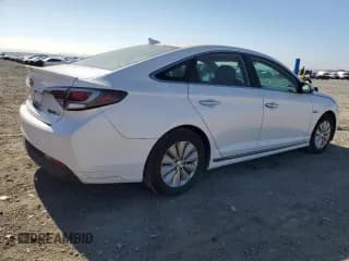 ✅ 2017 Hyundai Sonata SE • VIN: KMHE24L32HA063261 • Lot: 91930755. Listed on Copart with 438,341 mi. Free auction sales archive from the USA and detailed vehicle history report at DreamBid. Image 3.