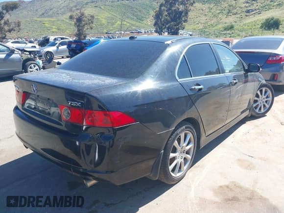 ✅ 2008 Acura TSX • VIN: JH4CL96808C020604 • Lot: 39062166. Listed on IAAI with 103,188 mi. Free auction sales archive from the USA and detailed vehicle history report at DreamBid. Image 4.