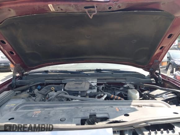 ✅ 2016 GMC Sierra 2500HD Denali • VIN: 1GT12UE84GF238946 • Lot: 42690537. Wystawiony na IAAI z przebiegiem 258 975 mil. Bezpłatny archiwum sprzedaży aukcyjnych z USA i szczegółowy raport historii pojazdu na DreamBid. Zdjęcie 10.