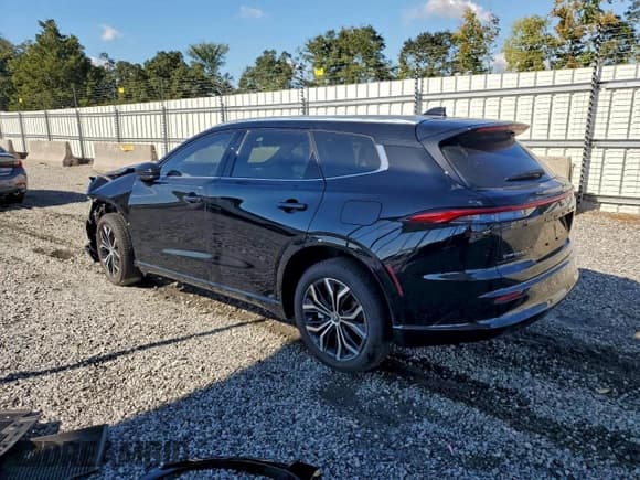 ✅ 2025 Toyota Crown XLE • VIN: JTDACAAJ7S3023494 • Lot: 97007355. Wystawiony na Copart z przebiegiem 1 334 mil. Bezpłatny archiwum sprzedaży aukcyjnych z USA i szczegółowy raport historii pojazdu na DreamBid. Zdjęcie 2.