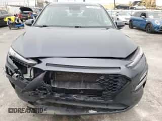 2020 Hyundai Kona SE с VIN KM8K12AA0LU544614, выставлен на аукционе Copart как лот 53671073 с пробегом 79 895 миль миль и . История ставок и продаж доступна на DreamBid. Изображение 5.