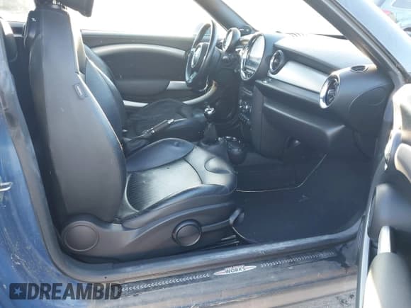 ✅ 2012 MINI Coupe S • VIN: WMWSX3C51CT155167 • Lot: 43751800. Listed on IAAI with Not provided. Free auction sales archive from the USA and detailed vehicle history report at DreamBid. Image 5.