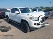 ✅ 2021 Toyota Tacoma SR • VIN: 5TFAX5GN2MX189827 • Lot: 43033956. Wystawiony na IAAI z przebiegiem 66 116 mil. Bezpłatny archiwum sprzedaży aukcyjnych z USA i szczegółowy raport historii pojazdu na DreamBid. Zdjęcie 1.